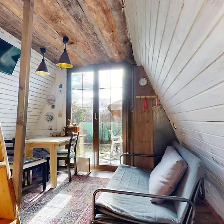 Domek alpejski Tiny Garden House *